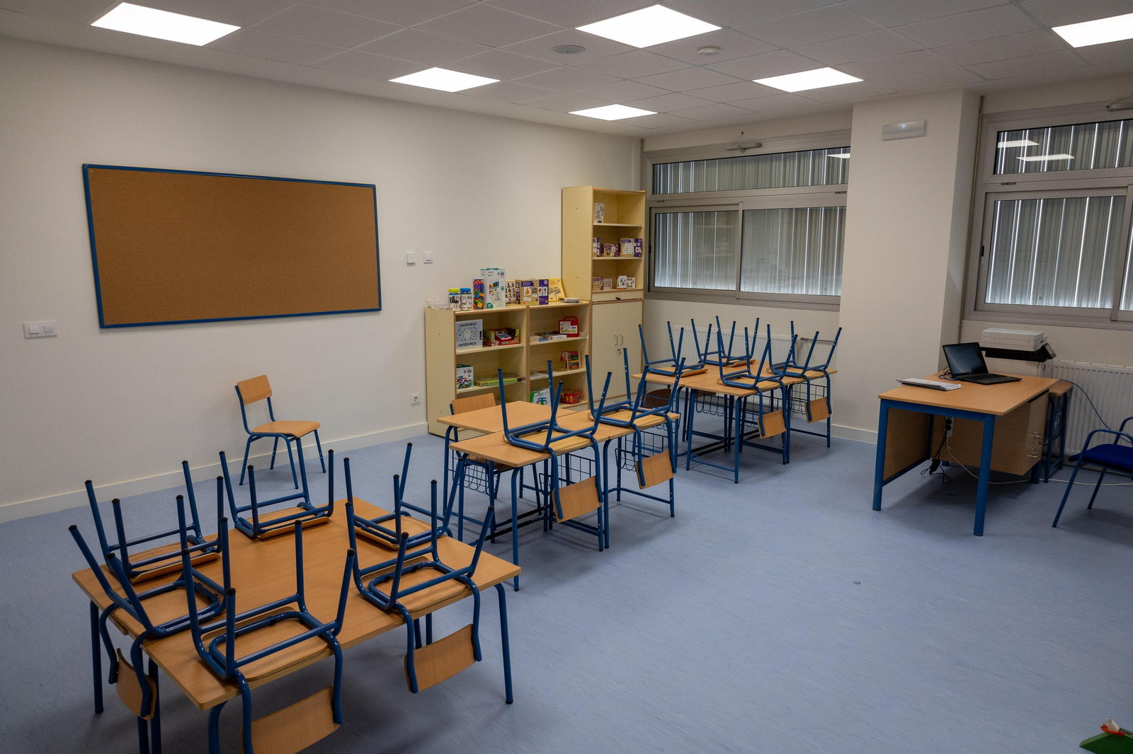 Un recorrido en imágenes por el interior del nuevo colegio del Ensanche Sur en Huelva