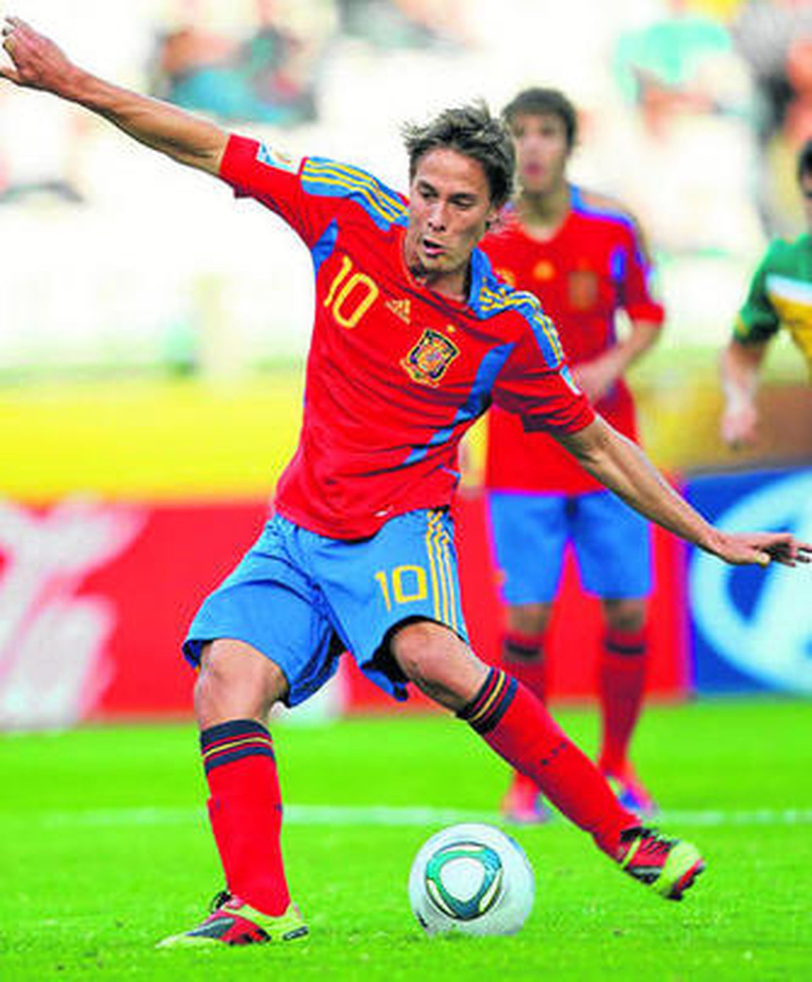 Exhibición de Álvaro Vázquez en el pleno de victorias de España