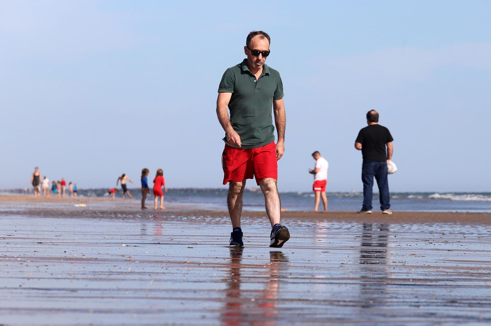 Imágenes de la playa de Punta Umbría en la fase 1 de la desescalada