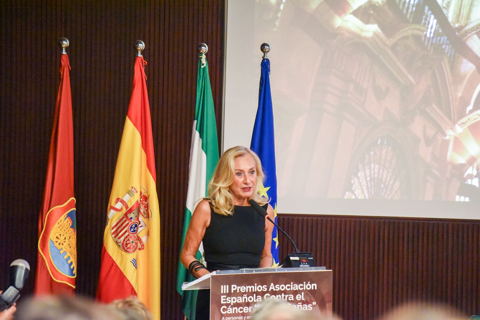 Entrega de los premios María Cañas de la AECC