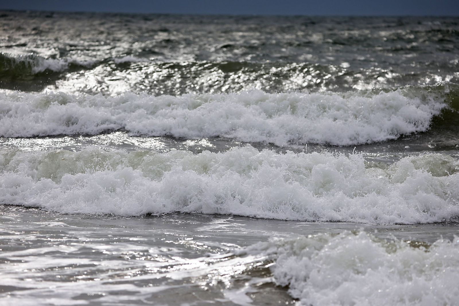 Las fotografías del primer día del años en las playas de Huelva