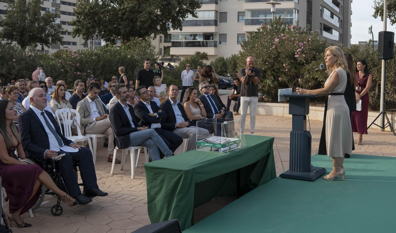 Las imágenes de la primera piedra del centro de día ocupacional Juan Goytisolo de Verdiblanca en Almería