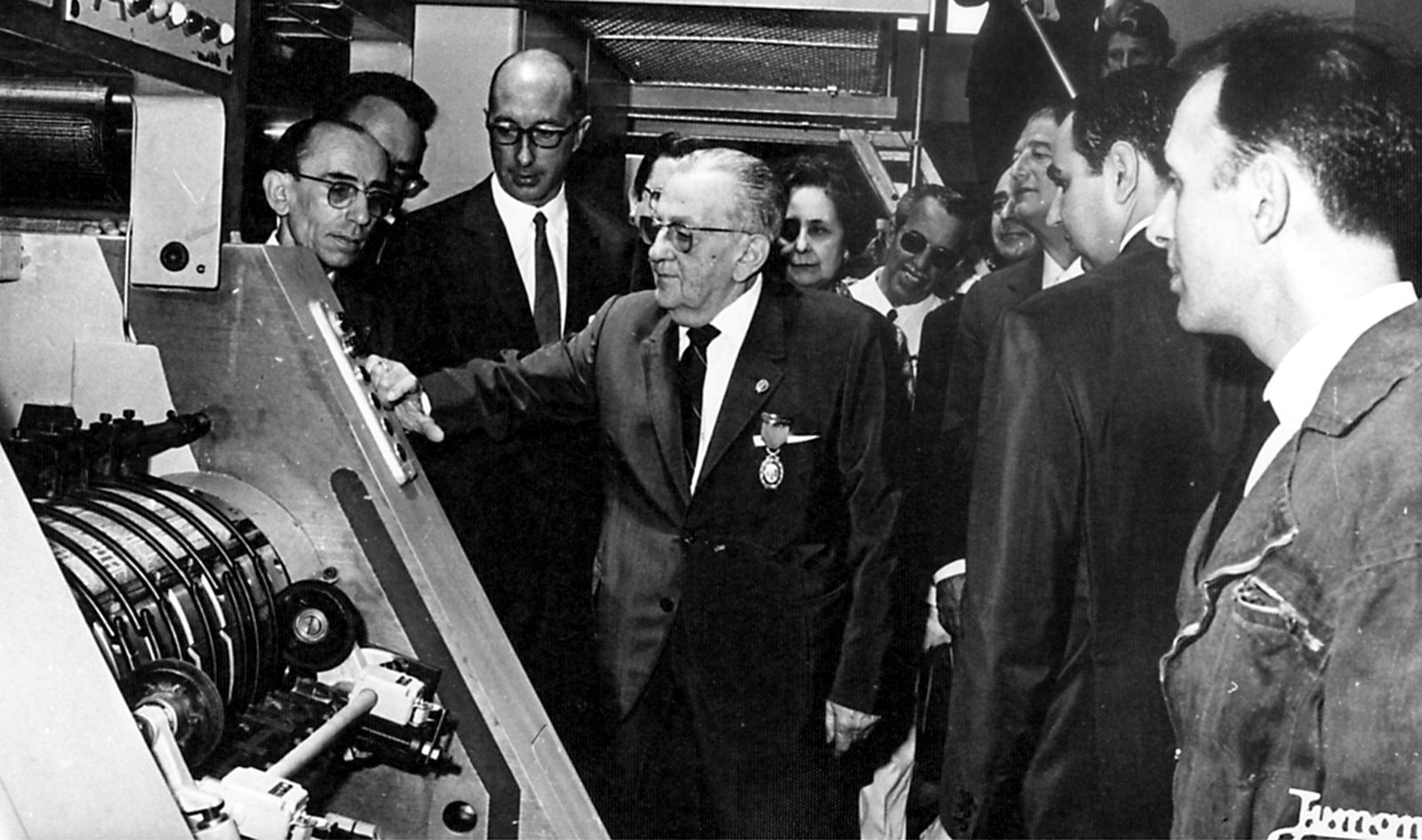 1967 hace 50 añosNueva rotativa en el centenario de Diario de Cádiz