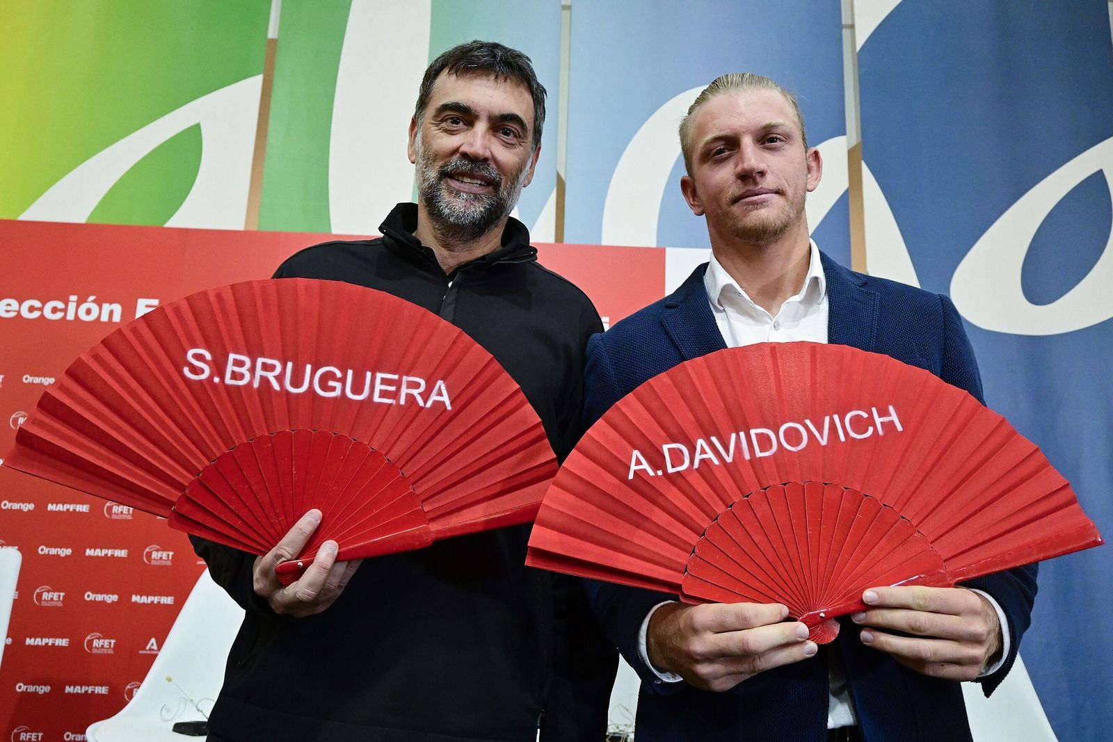 Sergi Bruguera y Alejandro Davidovich posan en el acto de presentación de la eliminatoria.