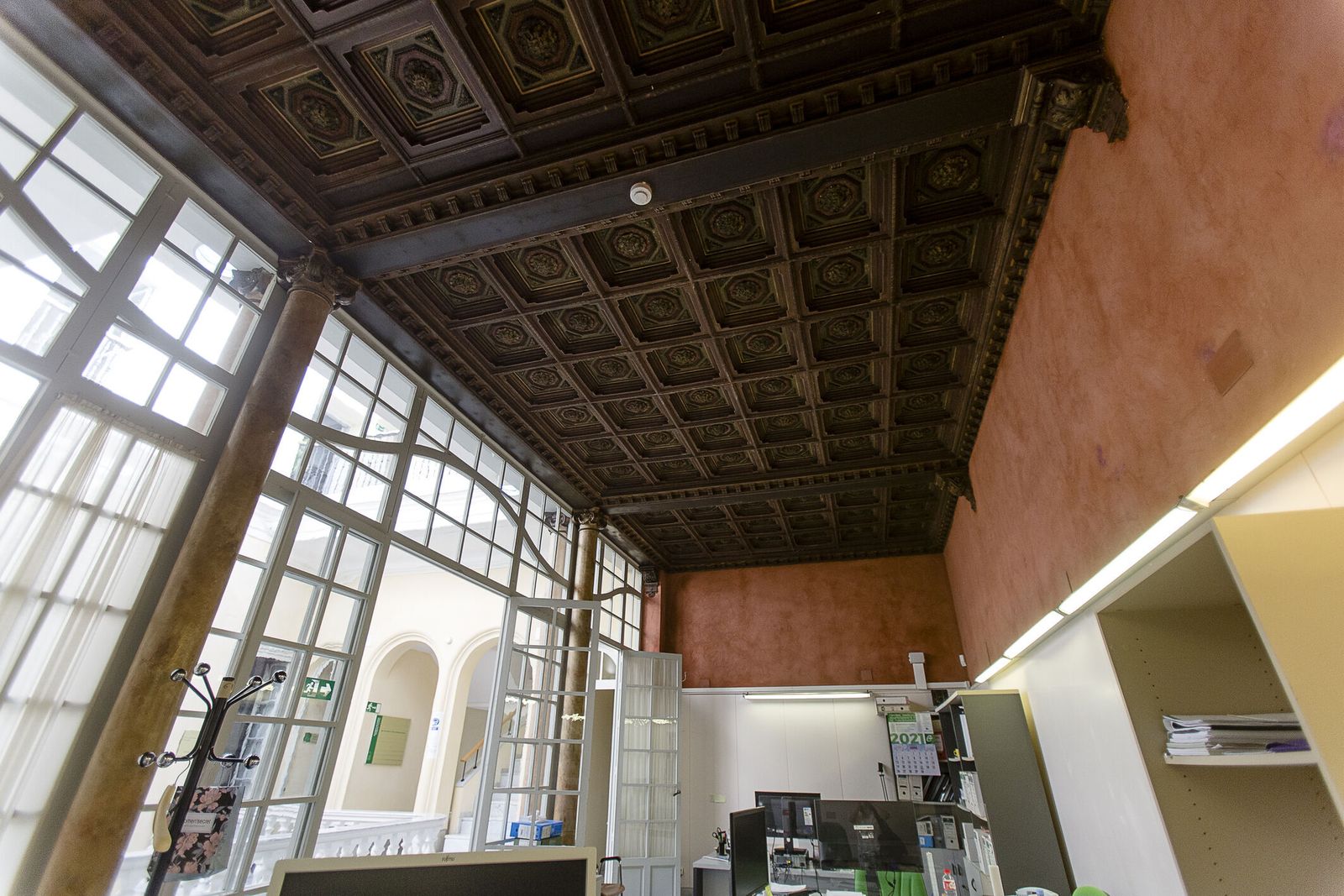 El distinguido edificio de la Delegación de Cultura en Cánovas del Castillo