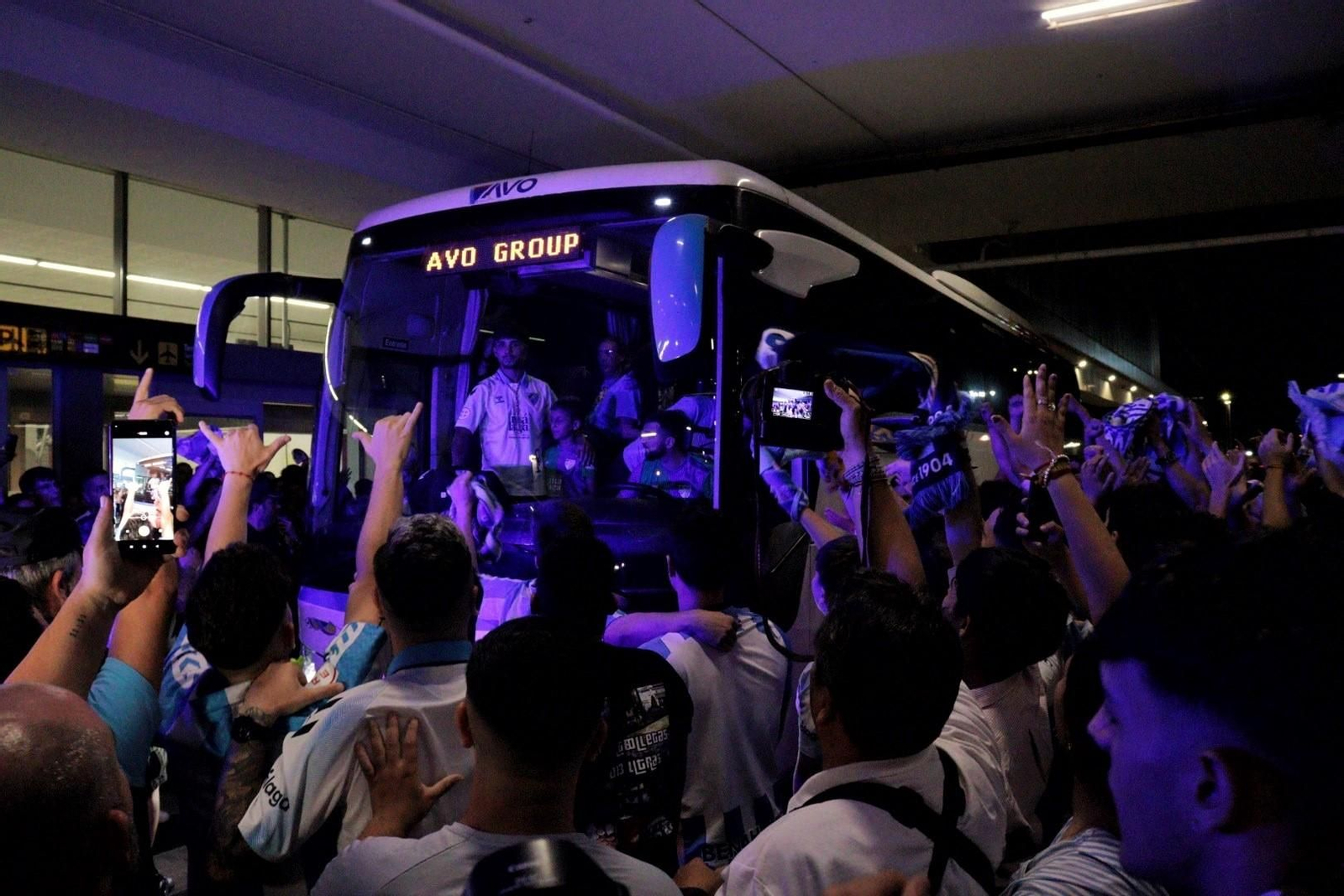 La madrugada interminable con la que Málaga celebró el ascenso