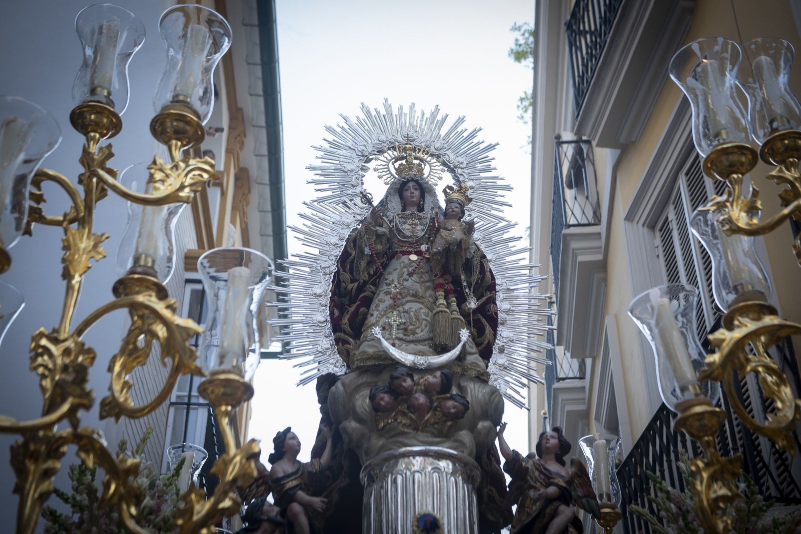 La procesión de la Virgen del Pilar, en imágenes