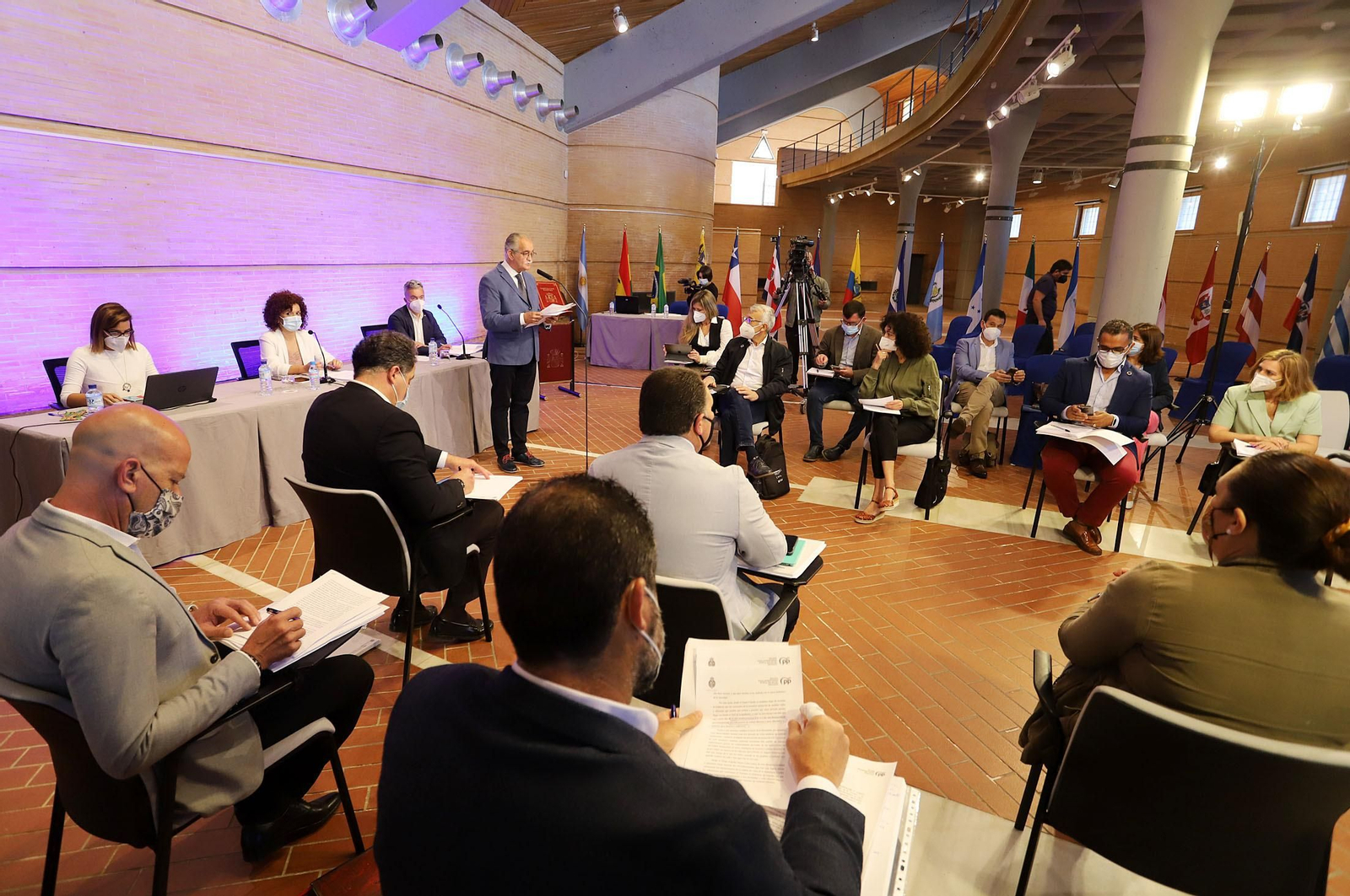 Imágenes del pleno de Diputación celebrado en el Foro Iberoamericano