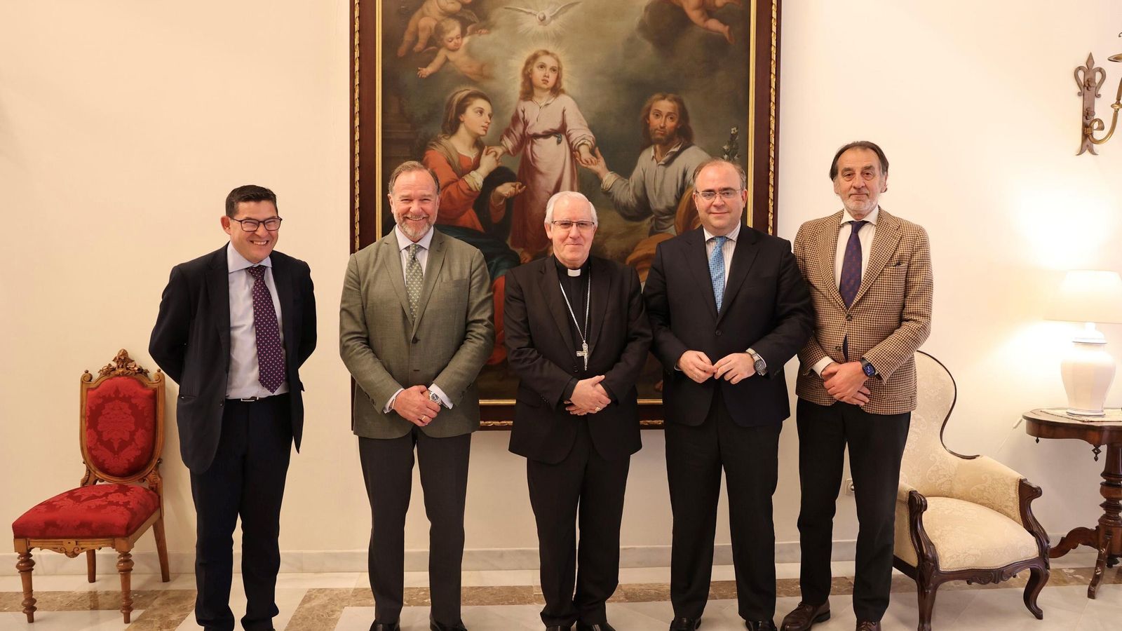 El arzobispo con José Luis García-Palacios, Juan Antonio Romero (Páginas del Sur), Carlos Navarro Antolín (Diario de Sevilla)  y Manuel Ruiz (Caja Rural)