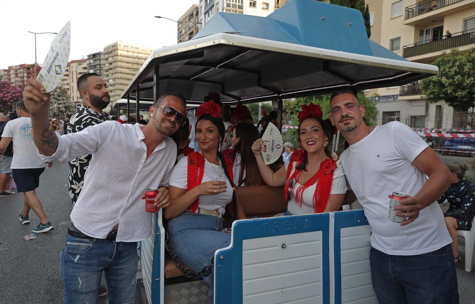 Búscate en las fotos de la cabalgata de la Feria Real de Algeciras 2025
