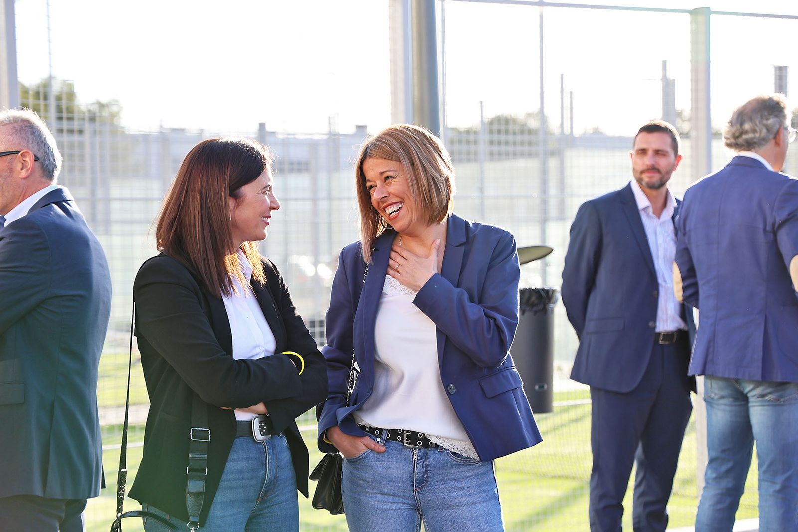 Movitransa presenta los nuevos modelos de BMW IX2 y el X2 en el complejo deportivo Lamiya