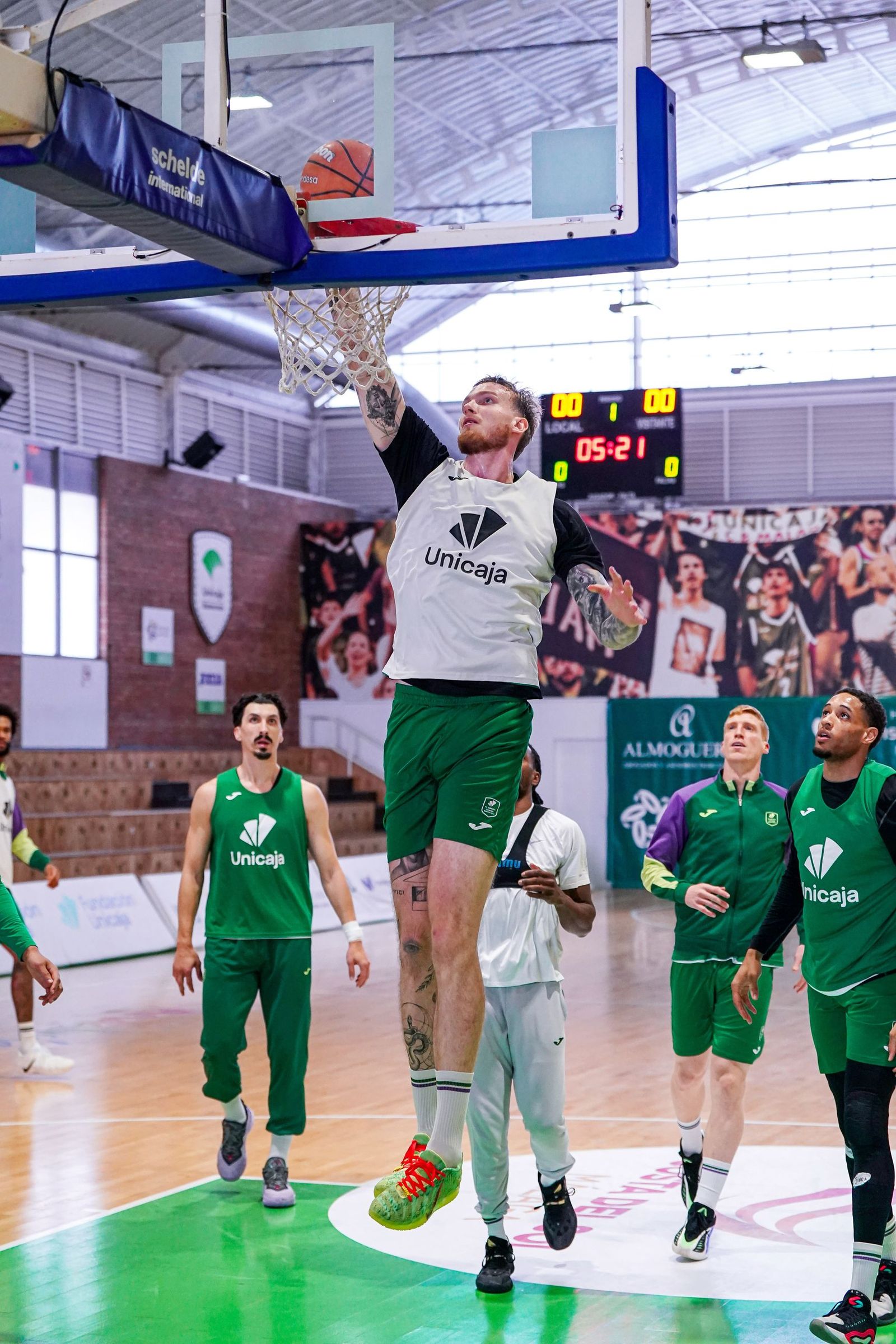 Eladio Carrión lleva al Unicaja a Los Guindos