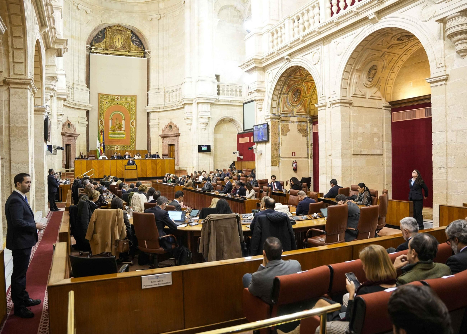 Salón de Plenos del Parlamento andaluz durante el debate del estado de la Comunidad.
