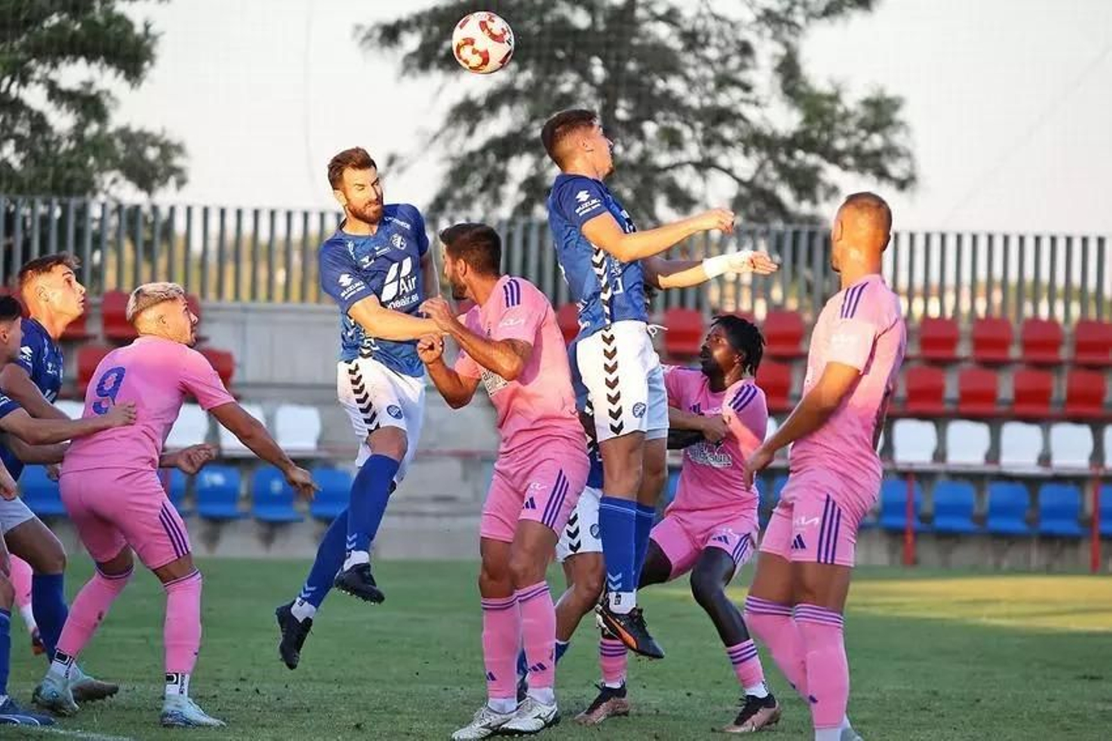 Las imágenes del partido del Xerez DFC contra el Recreativo de Huelva en Cartaya