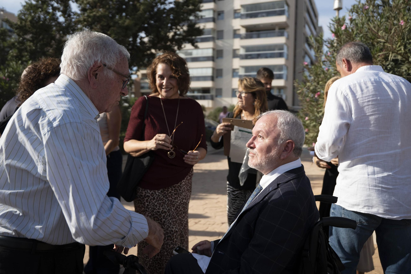 Las imágenes de la primera piedra del centro de día ocupacional Juan Goytisolo de Verdiblanca en Almería