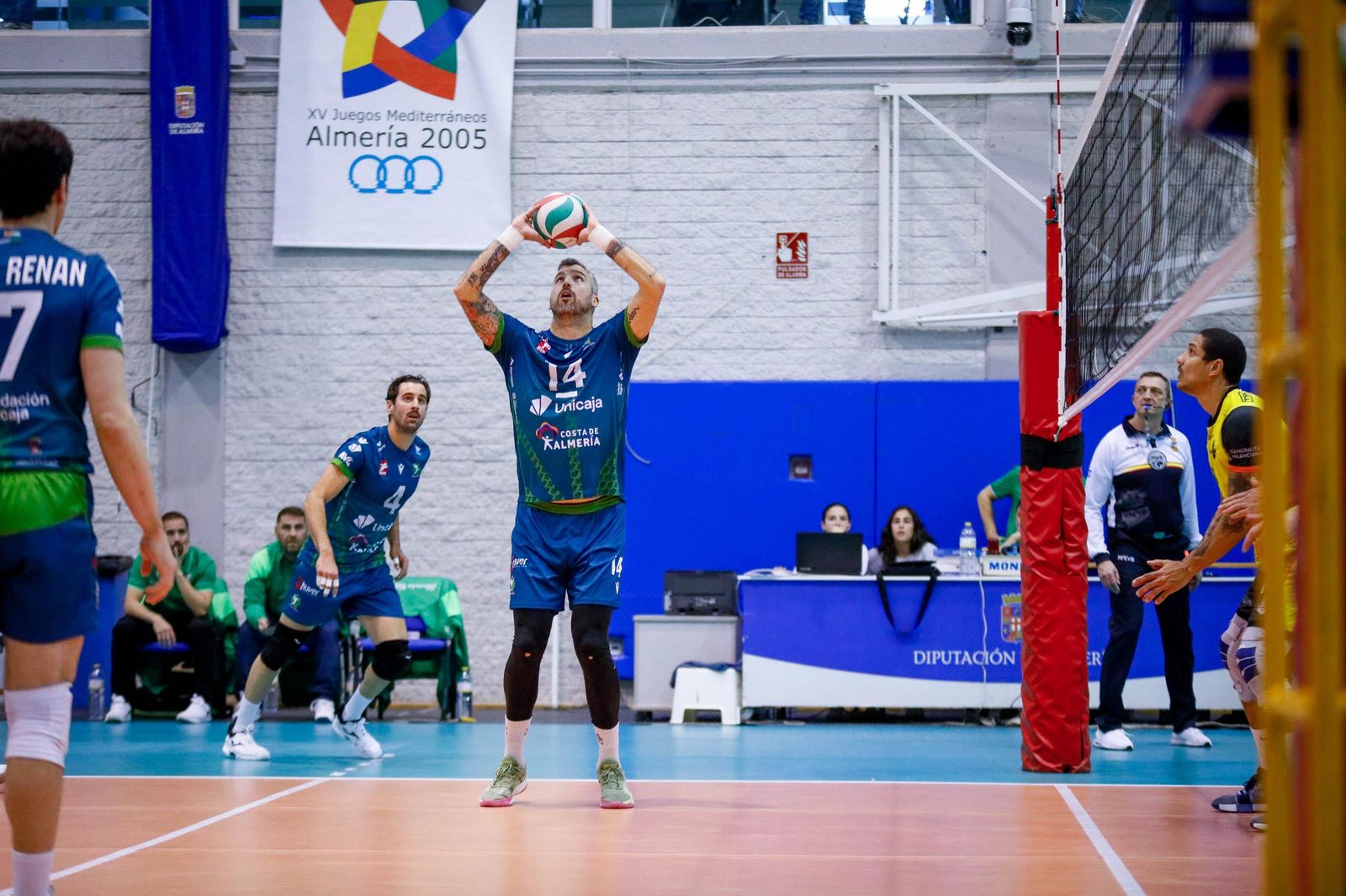 Las imágenes del Unicaja Costa de Almería-Leleman Conqueridor, primer partido del play off por el título de Superliga en Almería