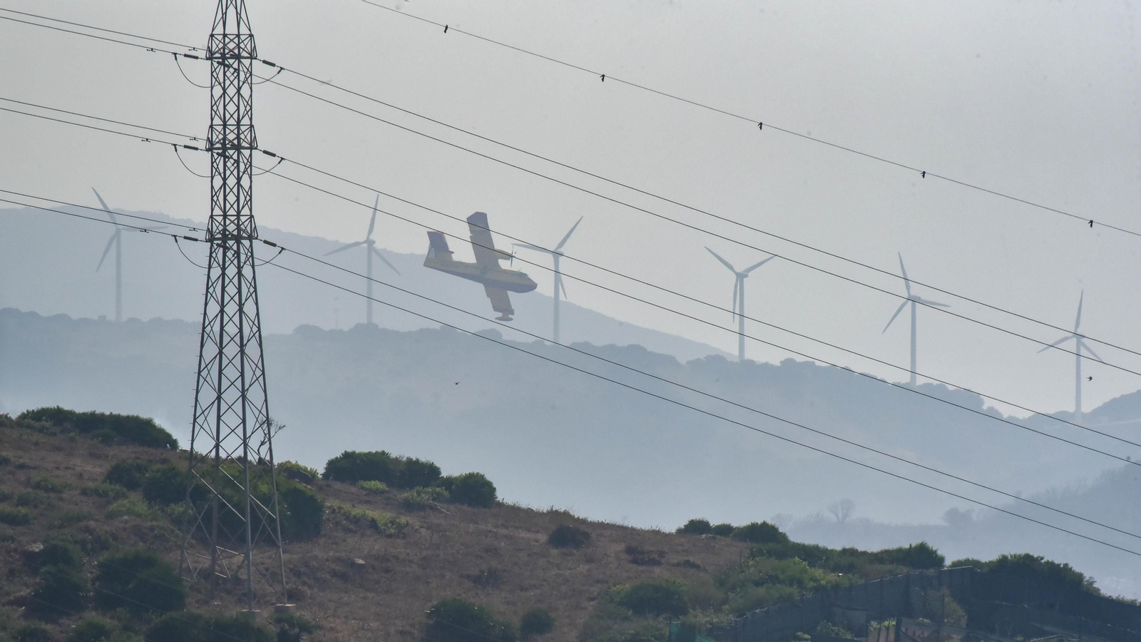 Las fotos del segundo dia del incendio en El Cuartón