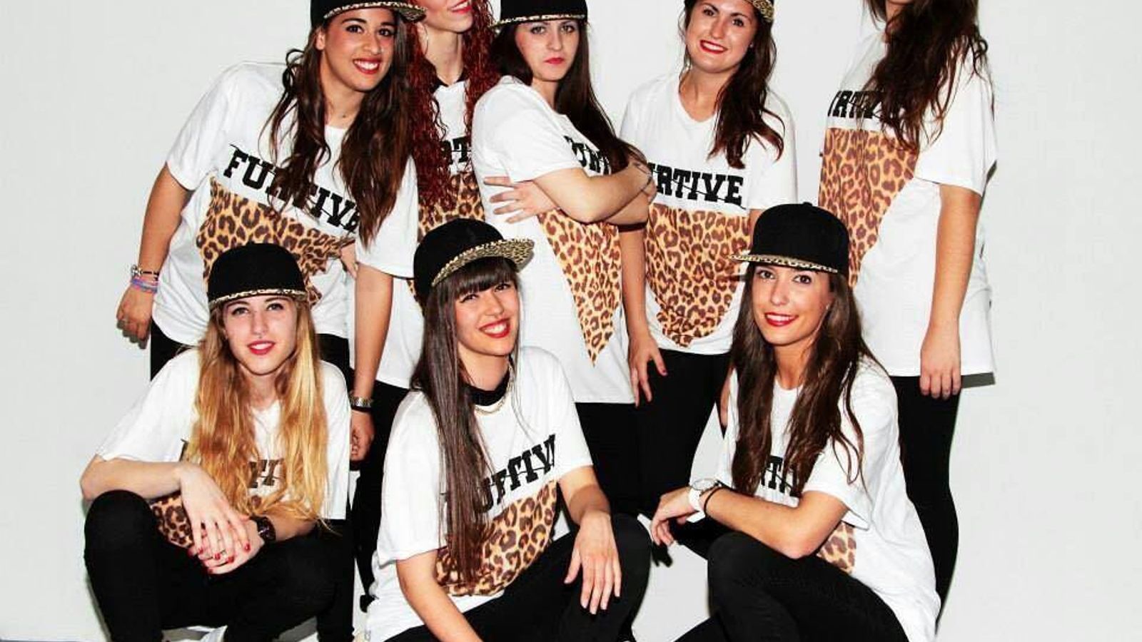 Desde hace doce años, este grupo de chicas que ha ido creciendo con con el paso del tiempo, lleva el hip hop a muchos rincones de Almería.