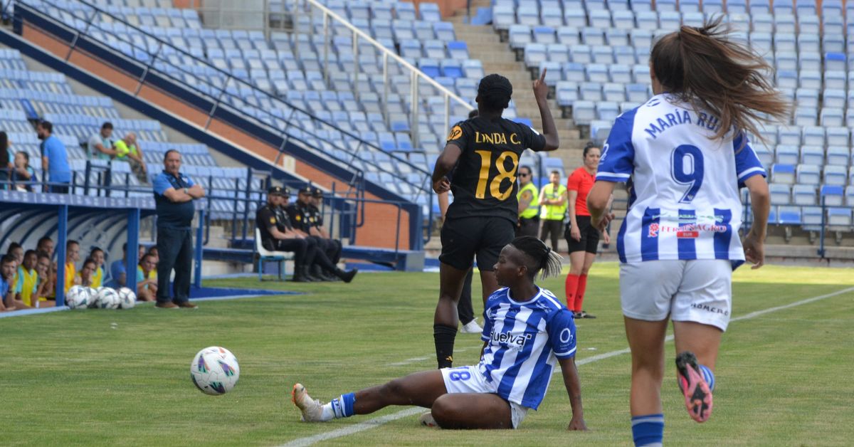 Derrota del Sporting de Huelva en su último partido en la élite (1-4)