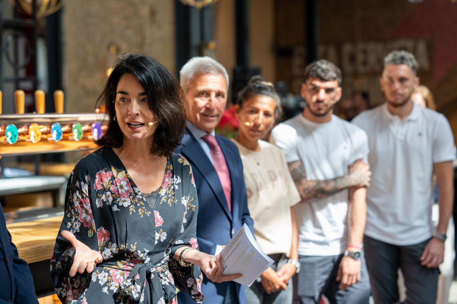 Las fotos de jugadores del Betis y del Sevilla en la Cruzcampo