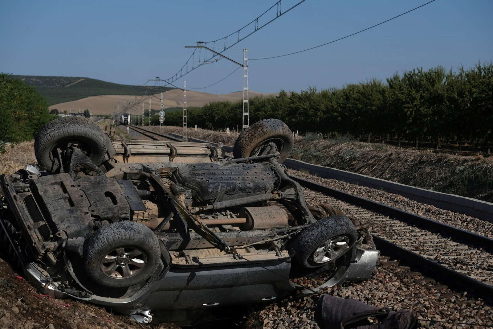 El accidente entre un tren y un coche en Alcolea, en imágenes El accidente entre un tren y un coche en Alcolea, en imágenes