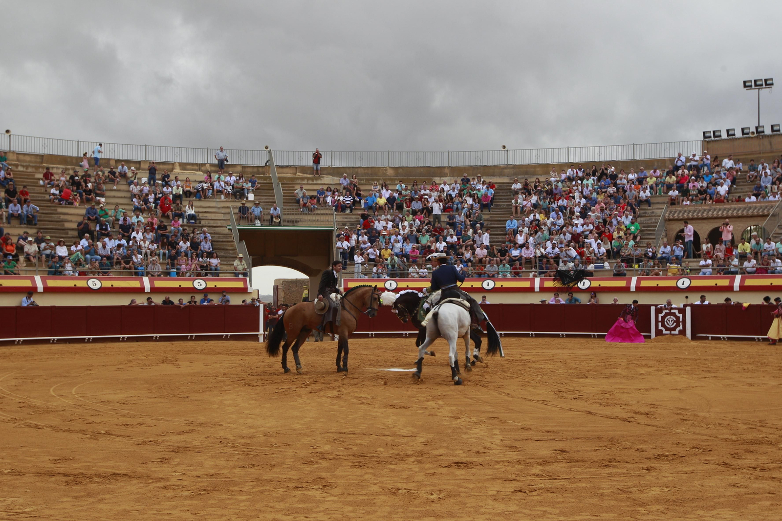 Imágenes de la corrida de rejones en la Feria taurina de Vera 2022