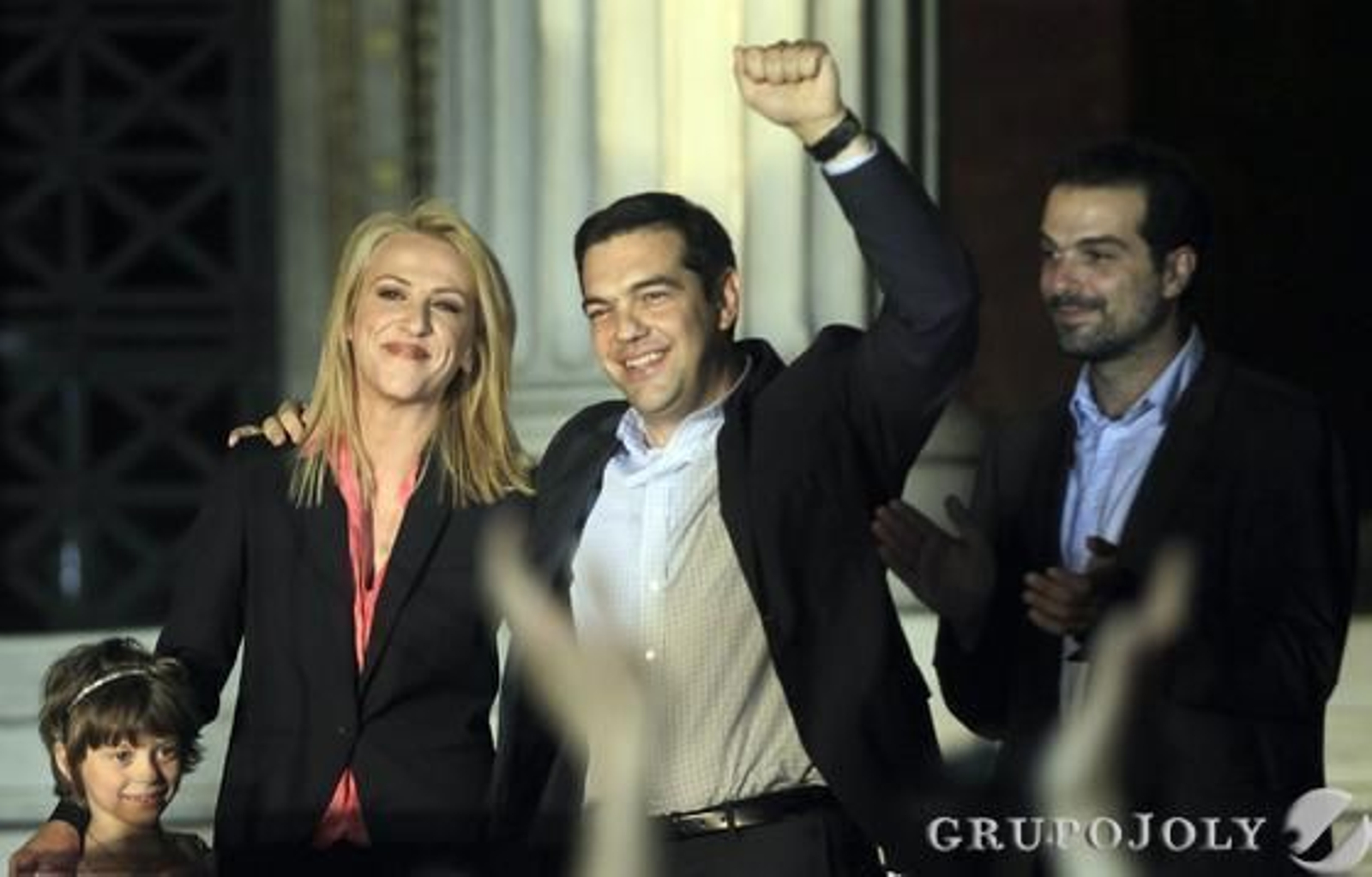 Tsipras celebrando los resultados

Foto: EFE