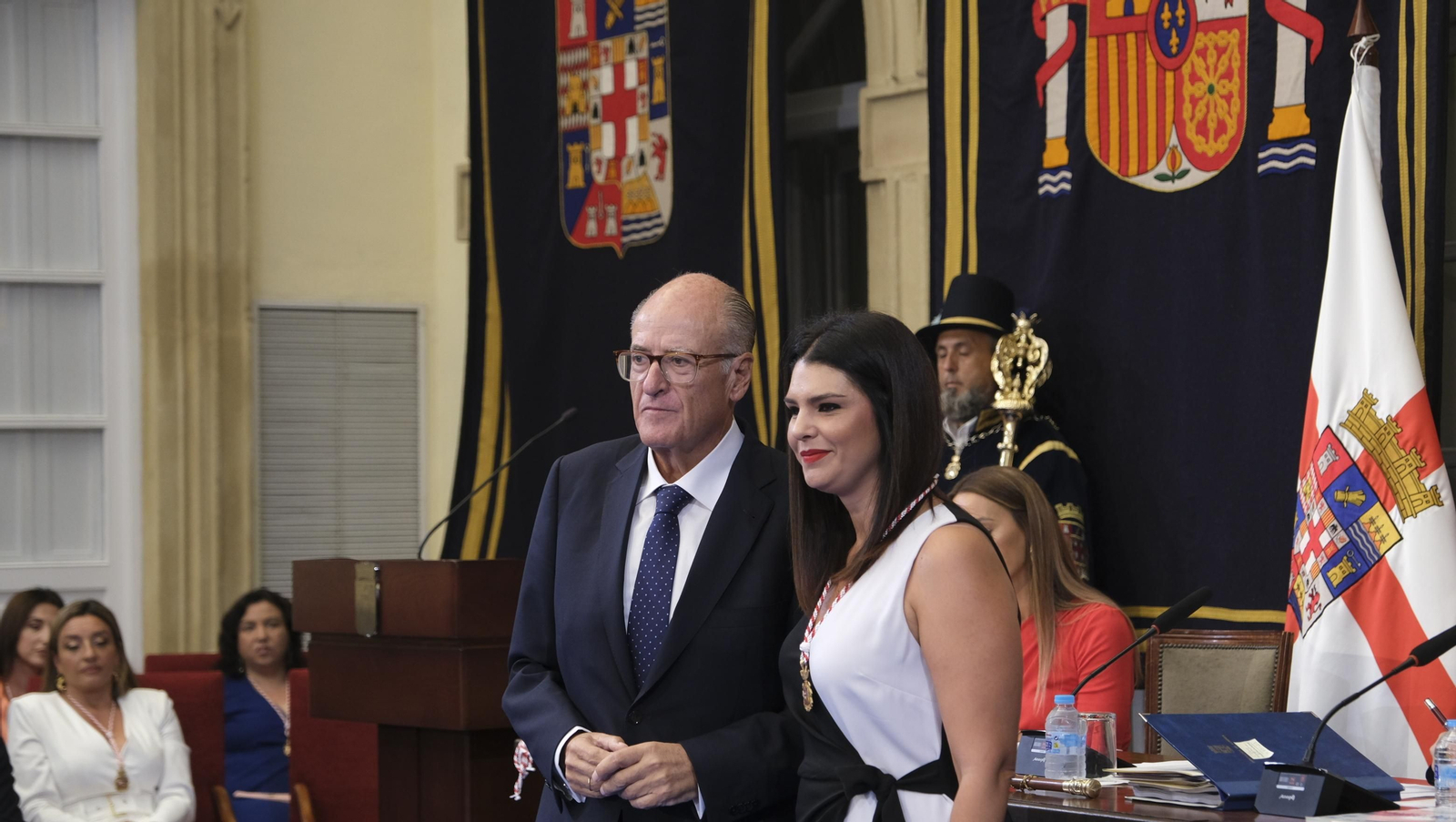 Imágenes del acto de constitución de la Diputación de Almería