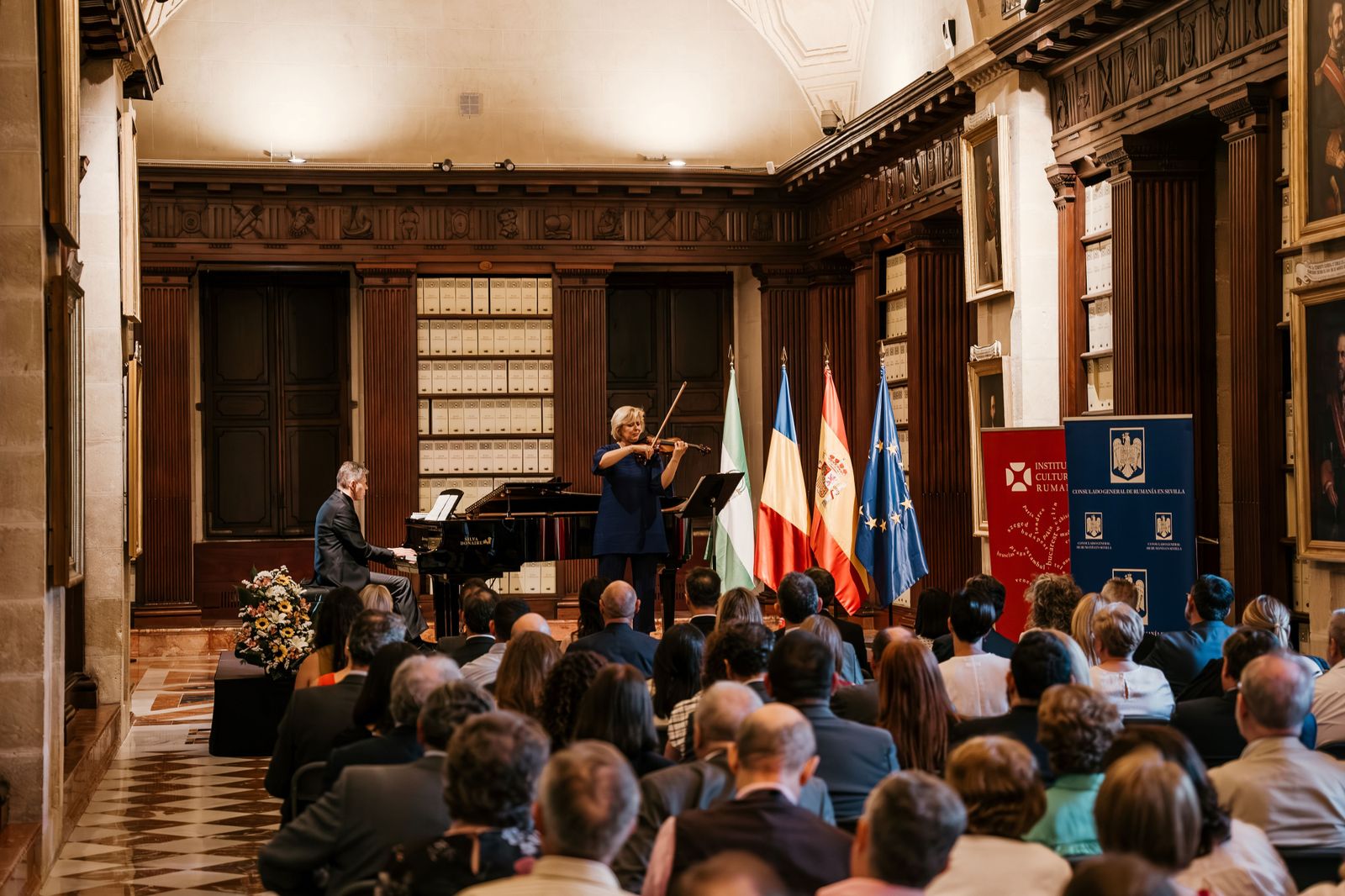 El Consulado de Rumanía organizó un concierto para celebrar el Día de Europa