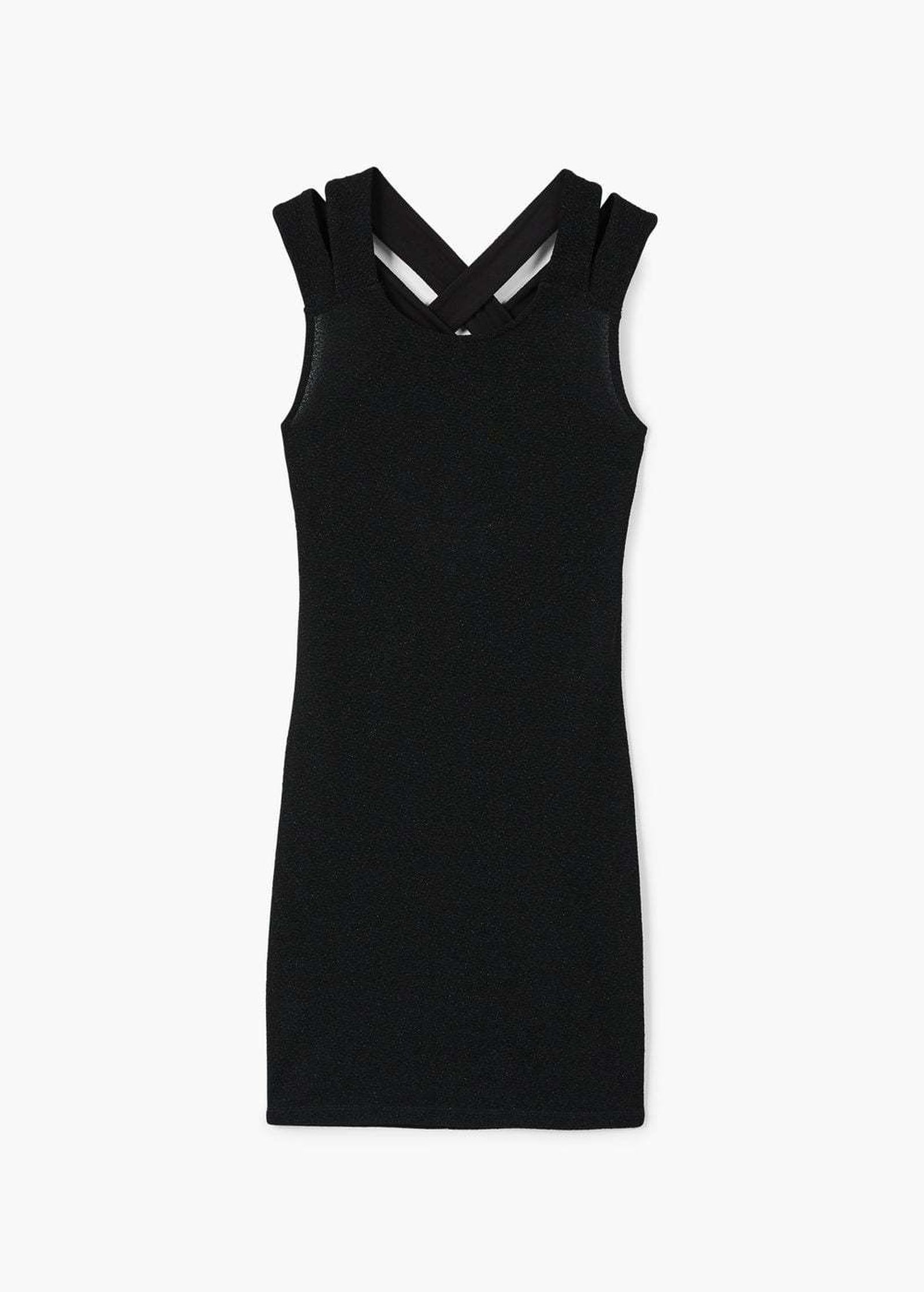 Vestido de escote en equis a la espalda.