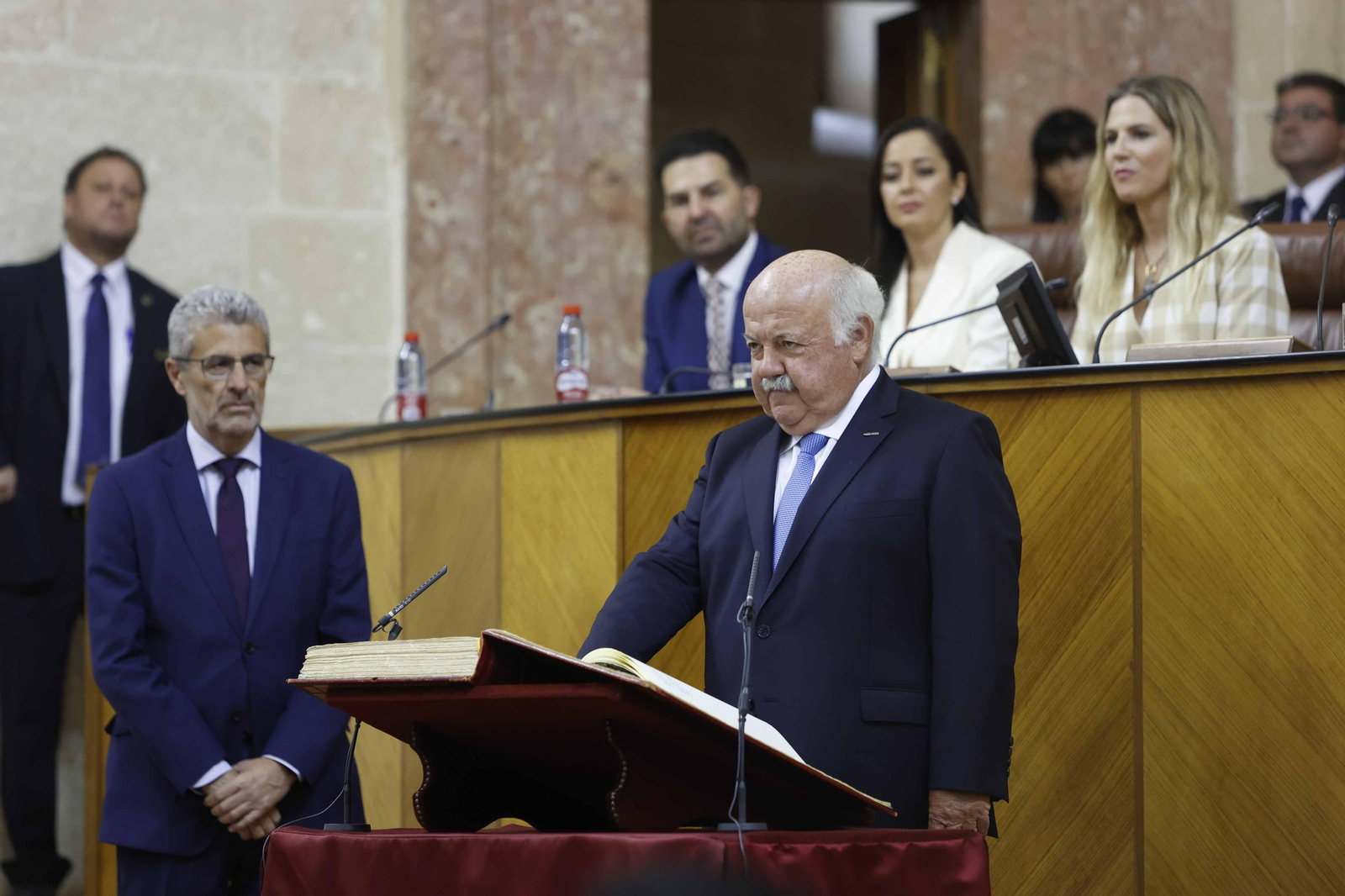 La constitución del Parlamento andaluz, todas las imágenes