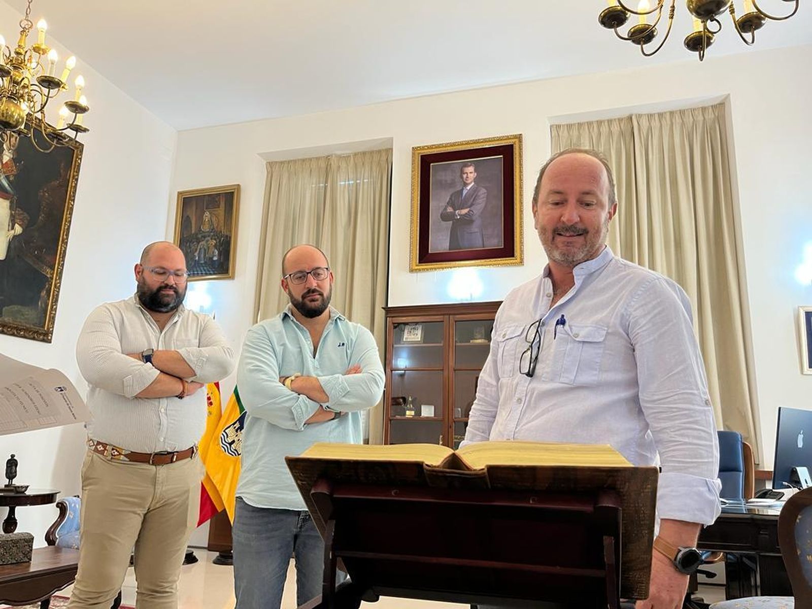 La toma del posesión del arquitecto técnico en Alcaldía.