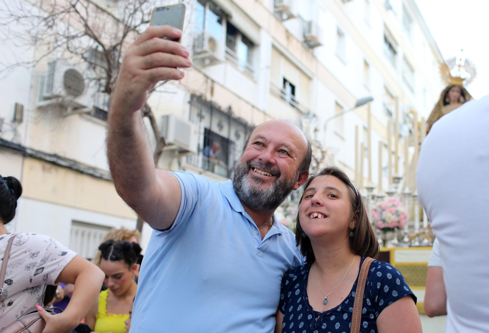 Procesión de la Virgen del Carmen por su barriada