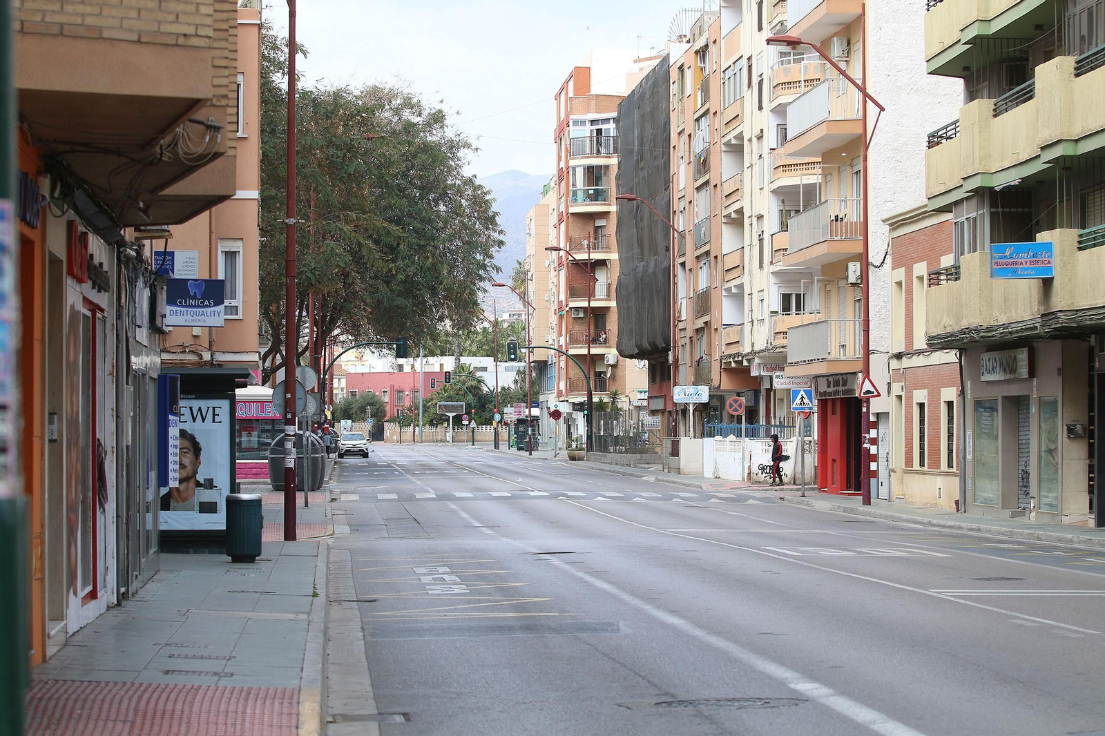 Las imágenes de la capital y los pueblos, paralizados para frenar el coronavirus