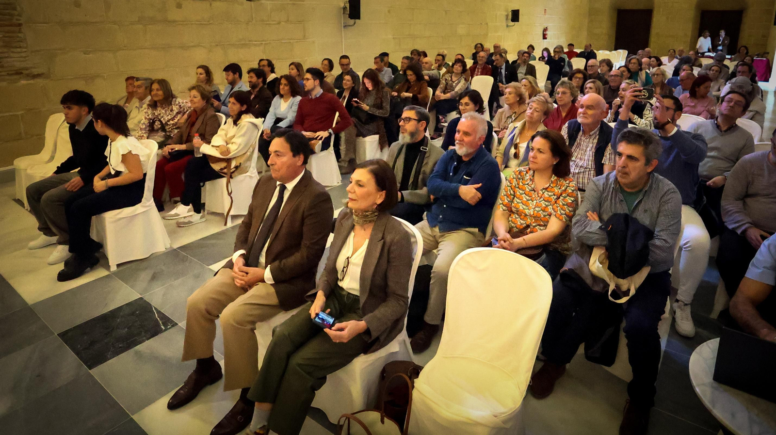 Presentación del nuevo libro de Francisco Bejarano 'Contra el Júbilo' en imágenes