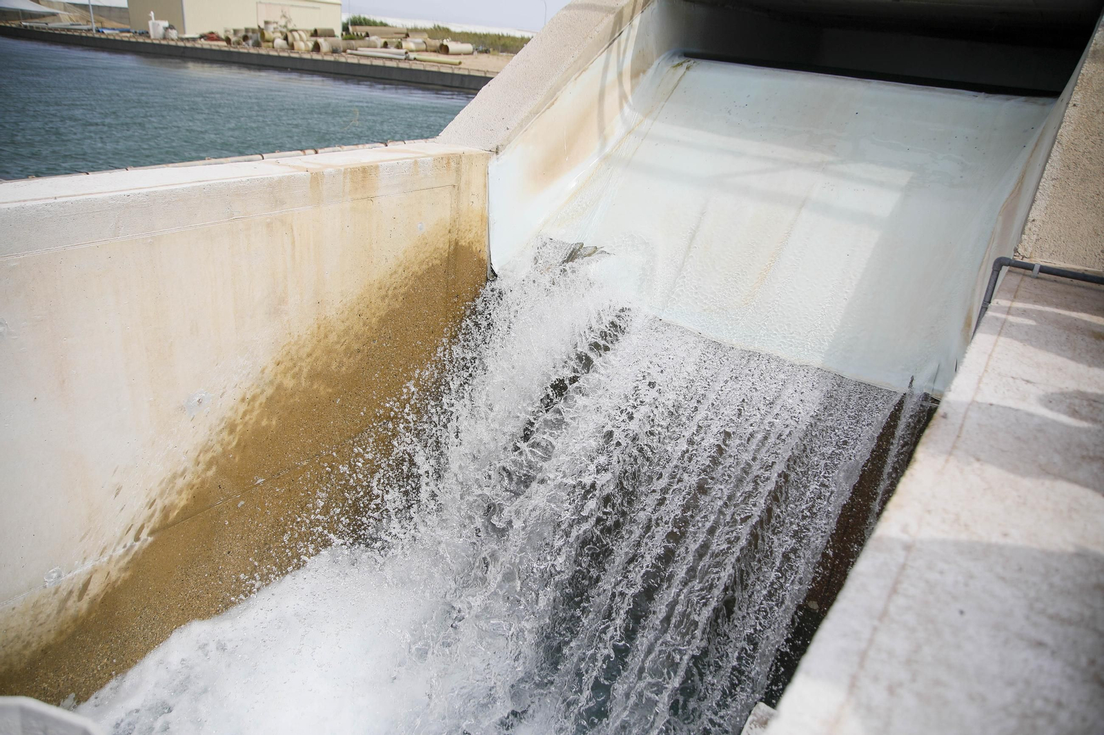 Las imágenes de la desaladora Mar de Alborán
