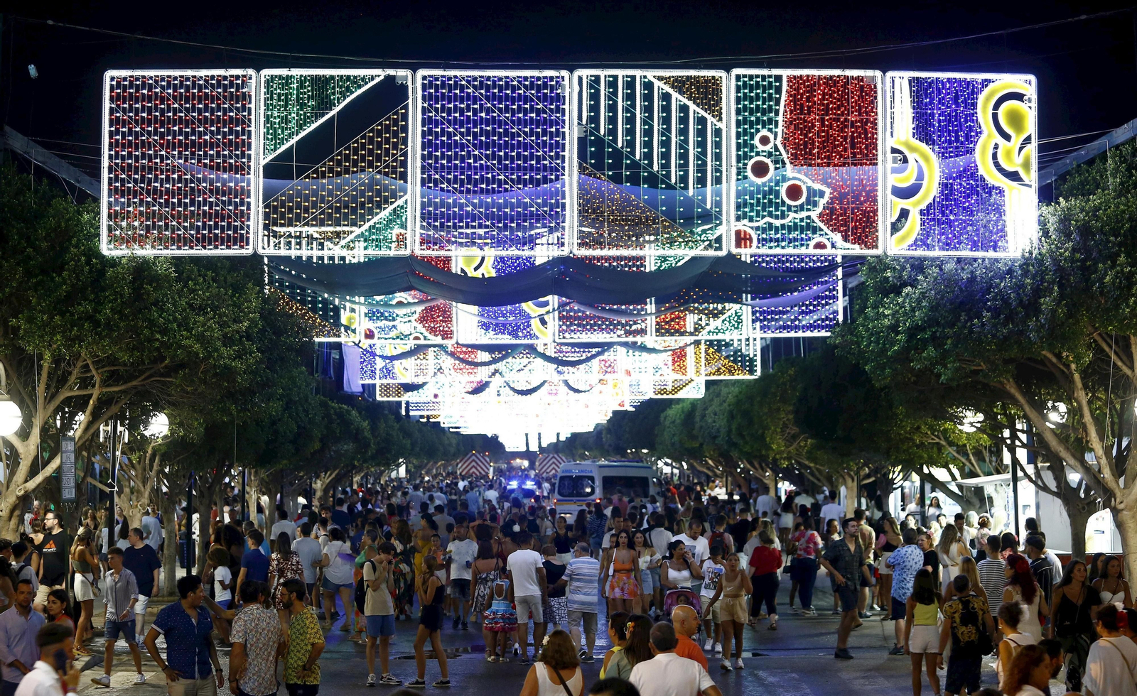 Las luces y sombras de las noches de Feria en el Real.