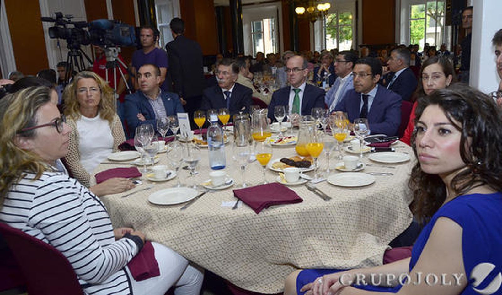 María del Mar Muriel, Isabel Martín, Adelaida Mellado; Carlos Cumbreras, Marcos Feria, Luis Atienza, Antonio Oliveira, Silvia Gómez, Isabel Díaz, Juan Fernández, Roberto Arnal, Isabel Díaz.

Foto: Josué Correa / Mamen Pérez
