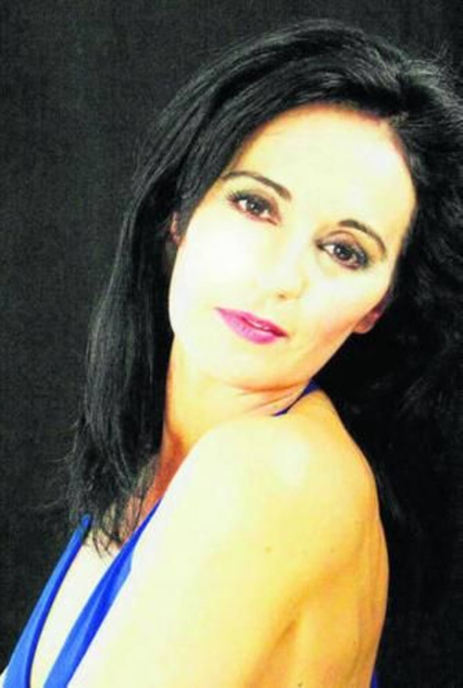 Silvia G. Argente, una cineasta vinculada a Almería, que publica novela.