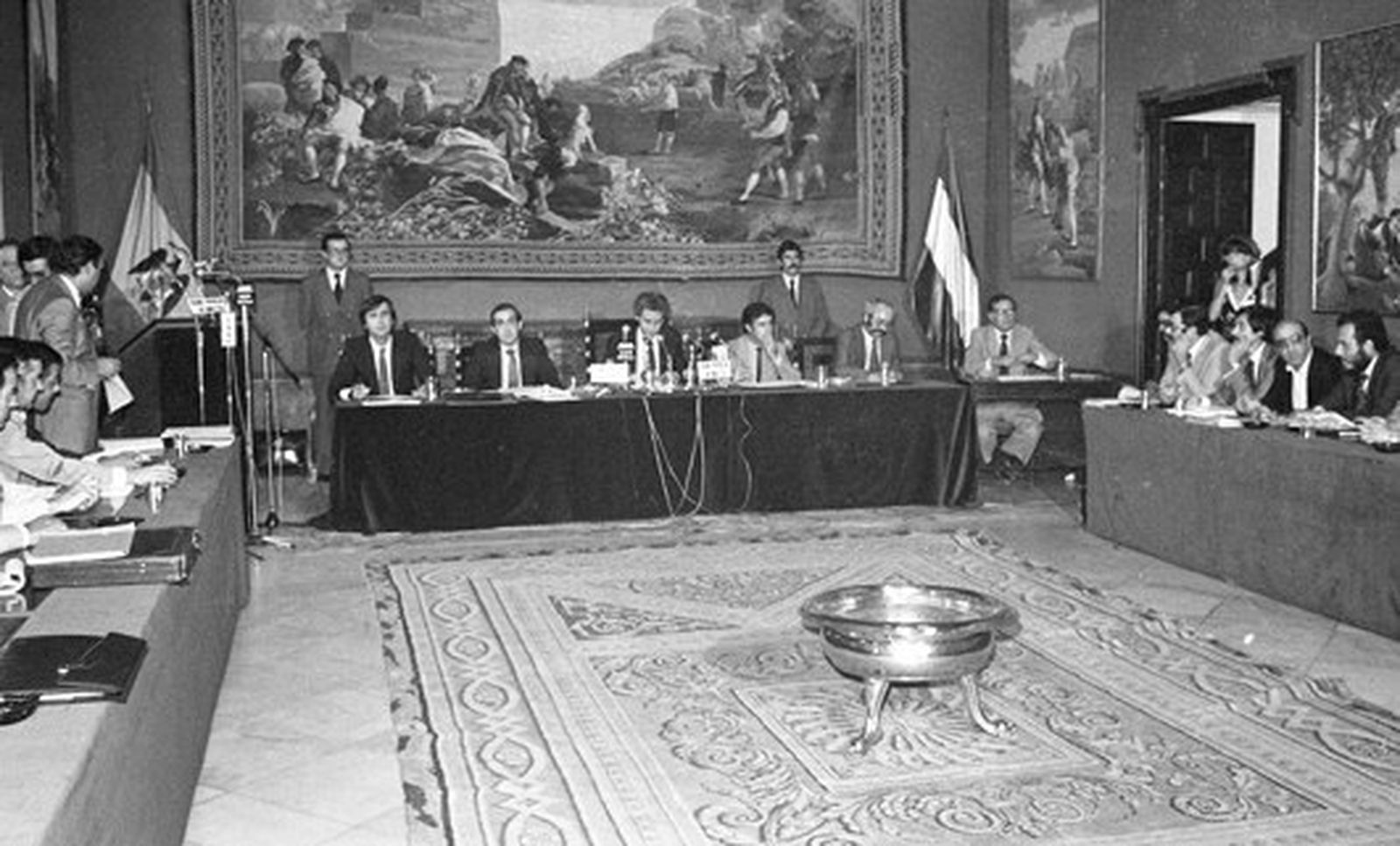 Paseo gráfico por la historia reciente del Alcázar de Sevilla