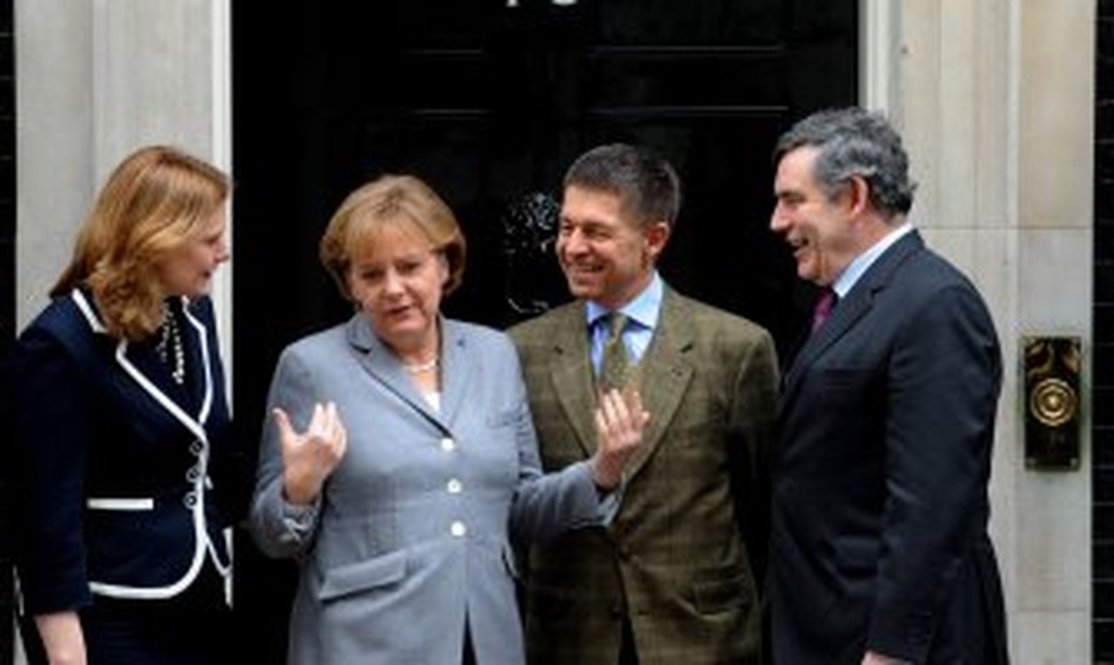 Brown y Merkel restan importancia a las diferencias entre EEUU y la UE en el G-20