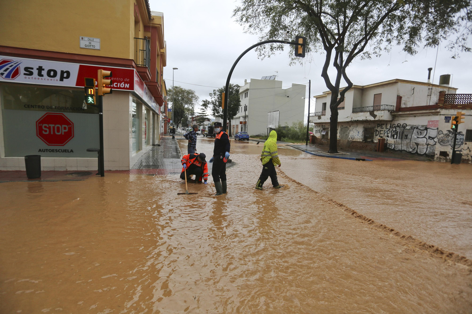 Campanillas anegada tras las lluvias, en fotos