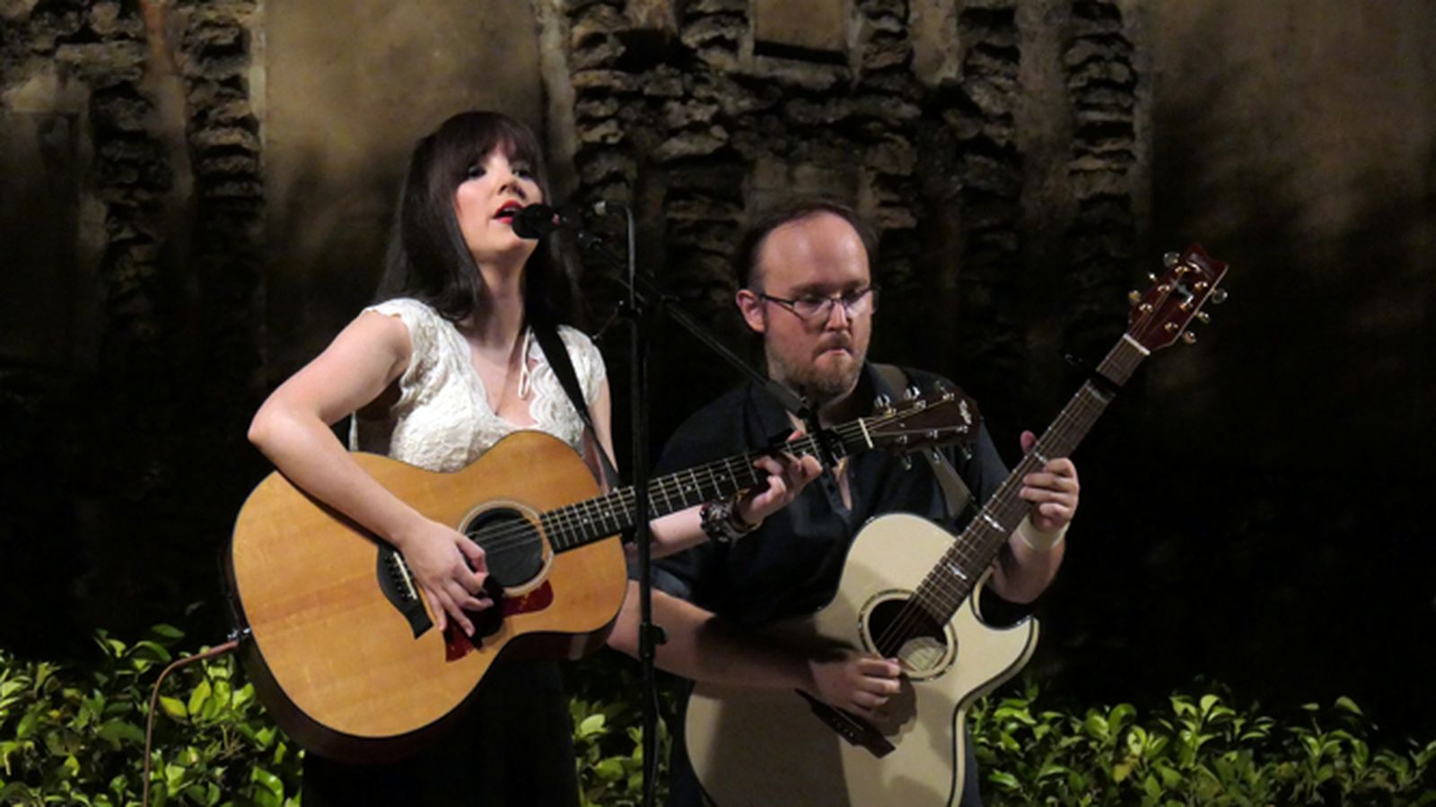 Aurora y Angel Pérez en el Alcázar