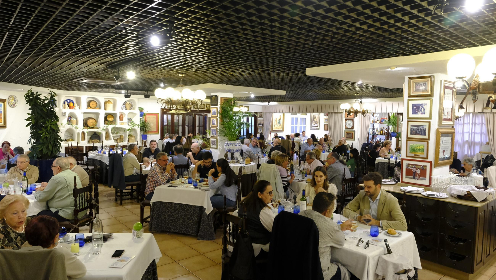 Las imágenes de las Jornadas Gastronómicas El Toro Bravo en la Cocina, en la Terraza Carmona de Vera