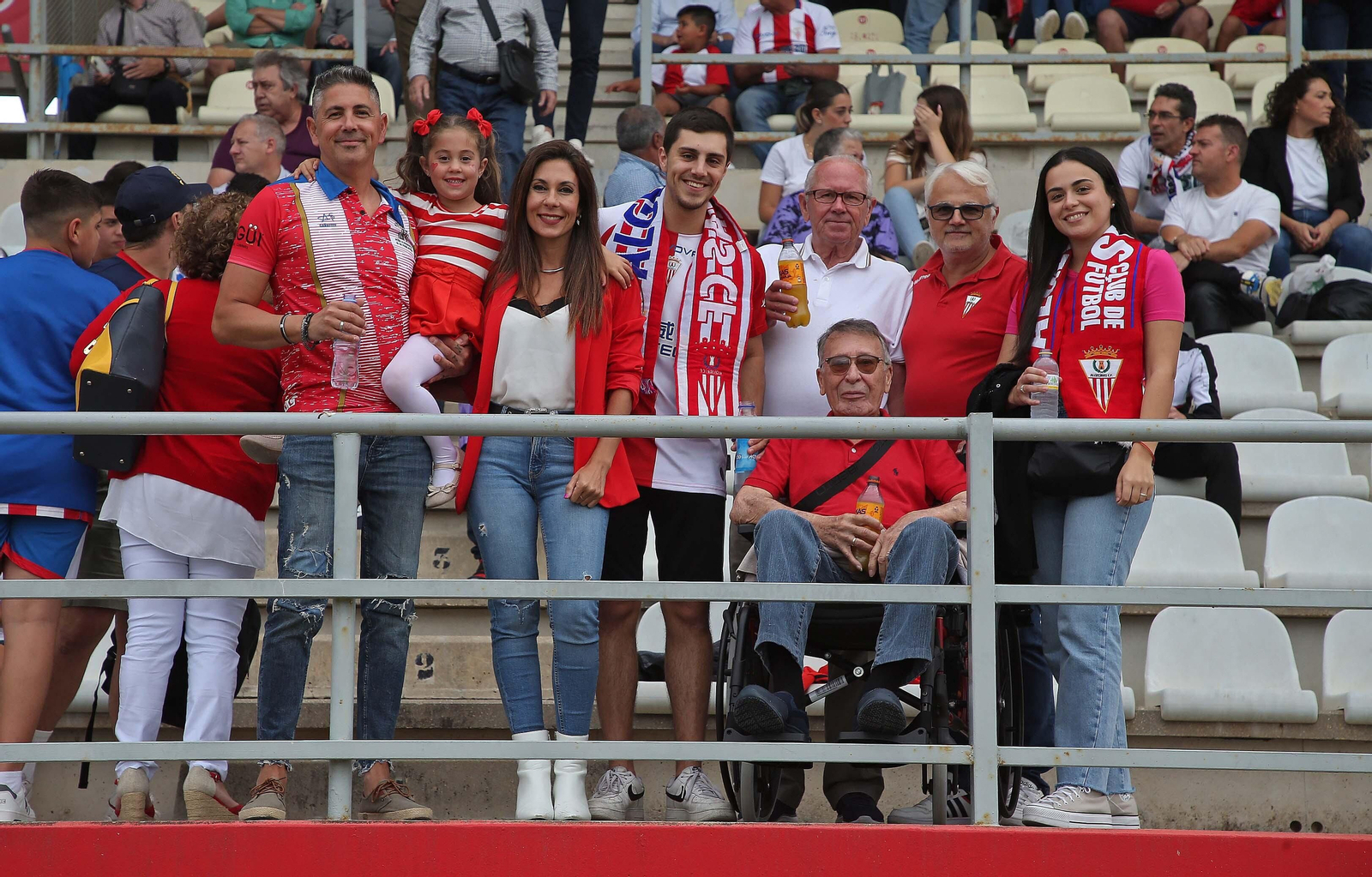 Búscate durante el partido Algeciras CF - Real Madrid Castilla en el Nuevo Mirador