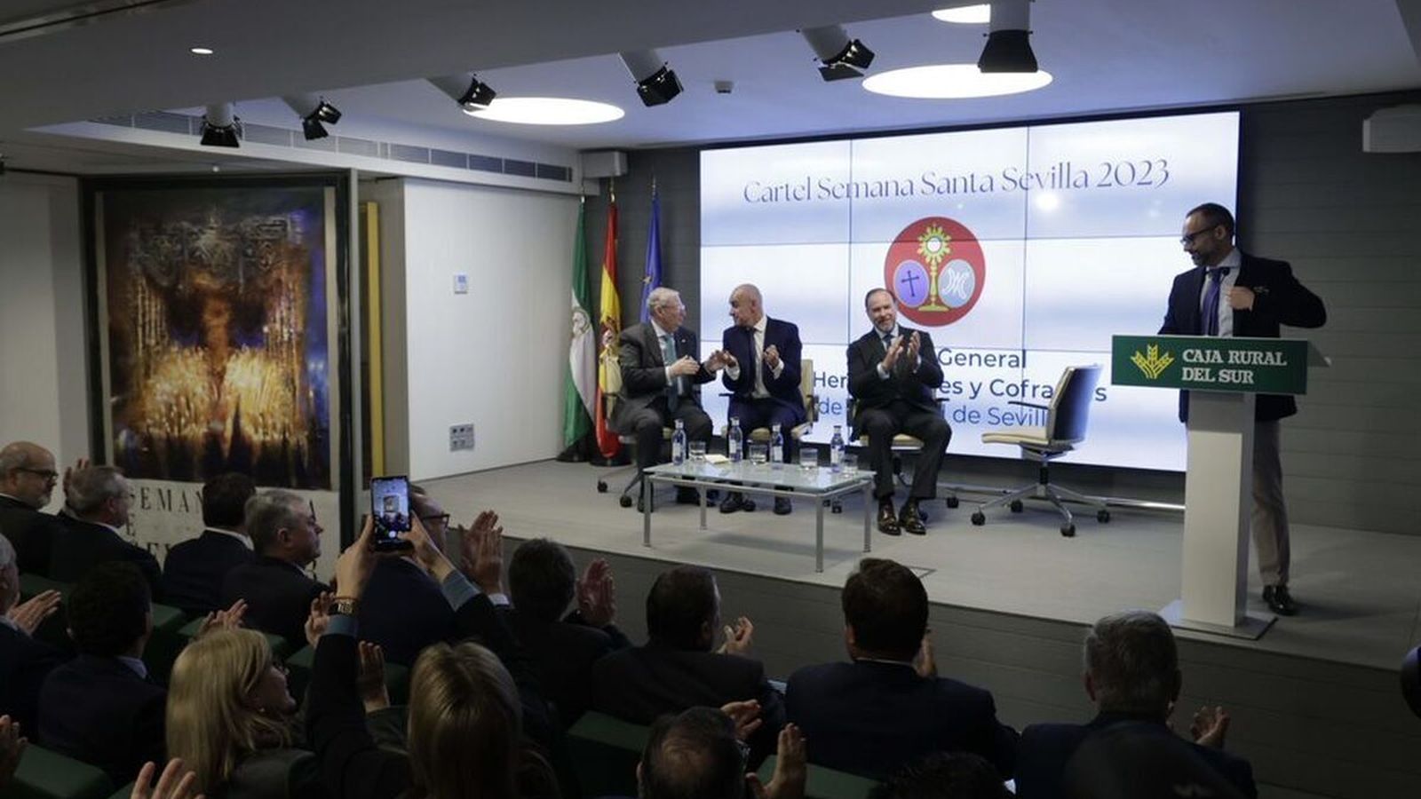 Dani explica su cartel de la Semana Santa