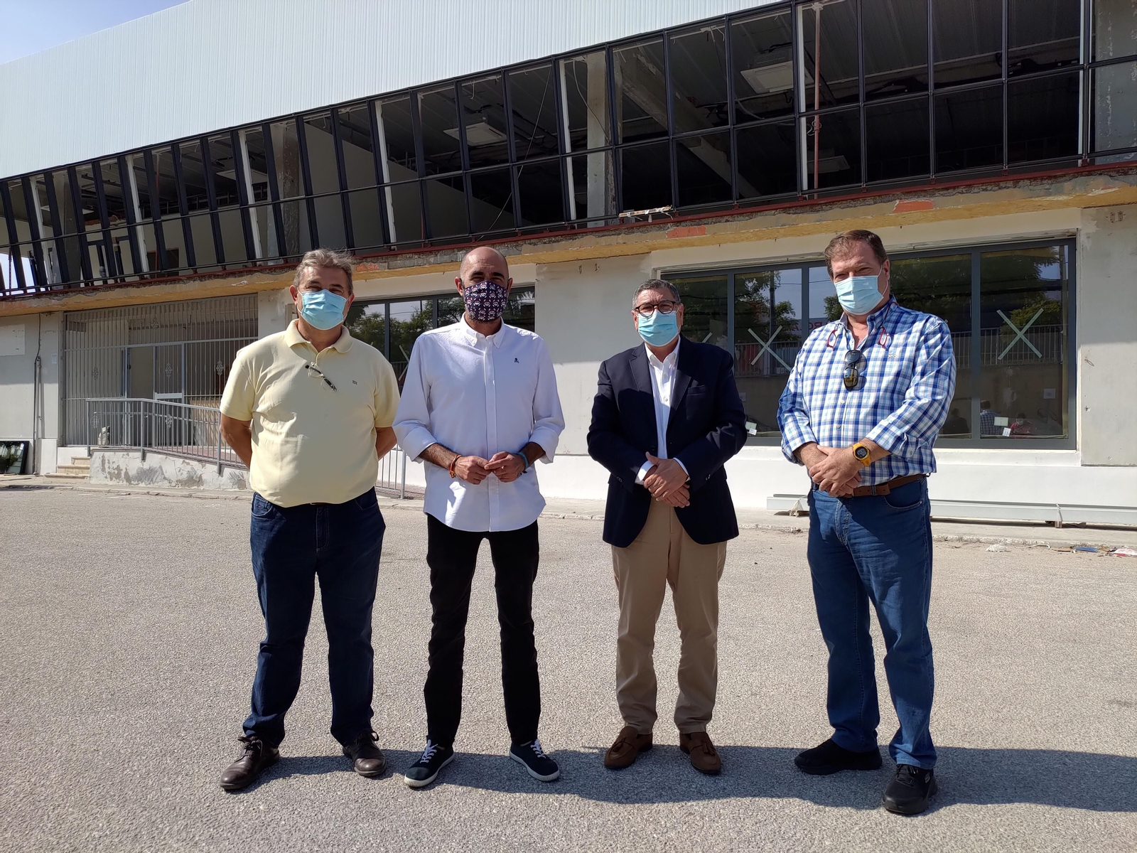 Visita al edificio de Mercovélez.