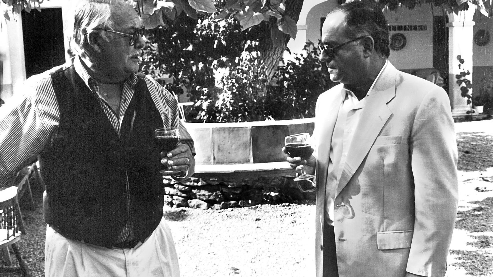 Alfonso de Hohenlohe y Rafael de la Fuente en la finca de Ronda.