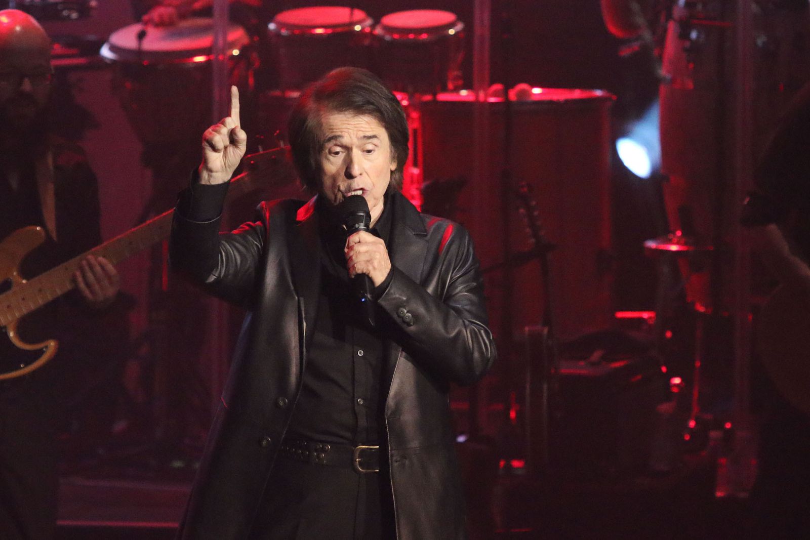 Raphael, durante una reciente actuación en Almería.