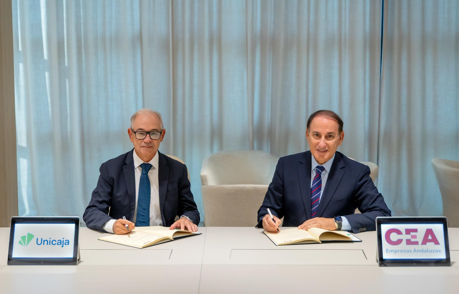Unicaja destina 1.000 millones de financiación a empresas andaluzas en acuerdo con la CEA.